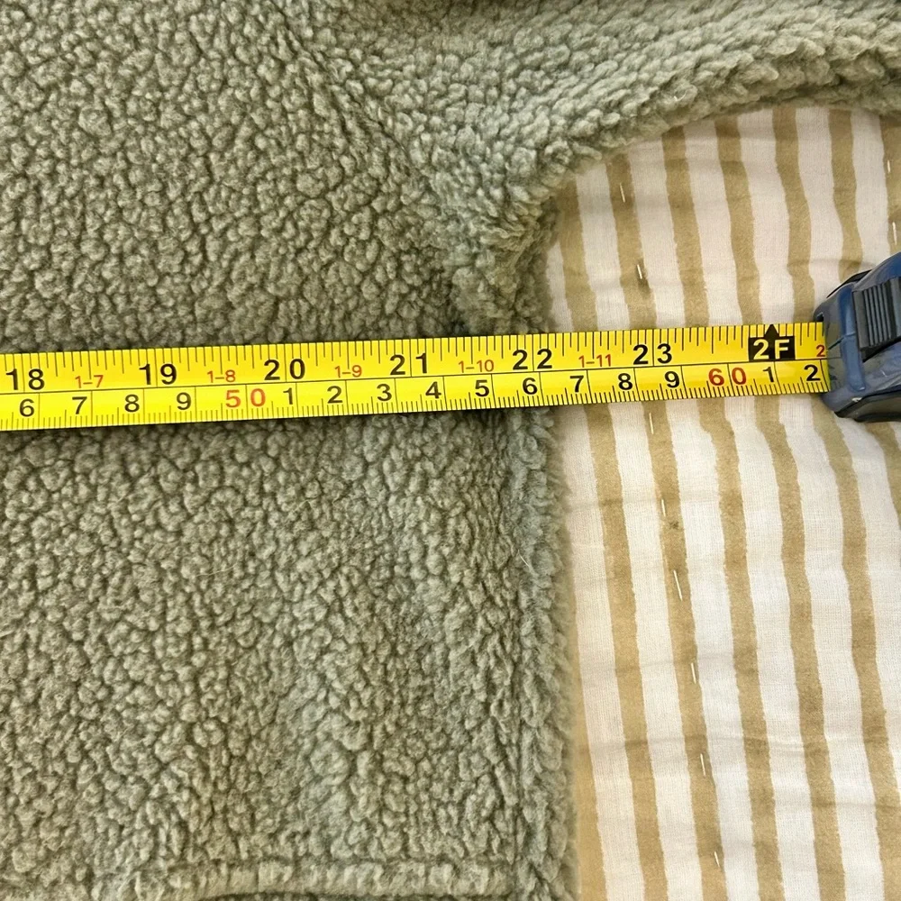 L.L Bean Cozy Cottage Fleece Green Button Down- M - Picture 8 of 11